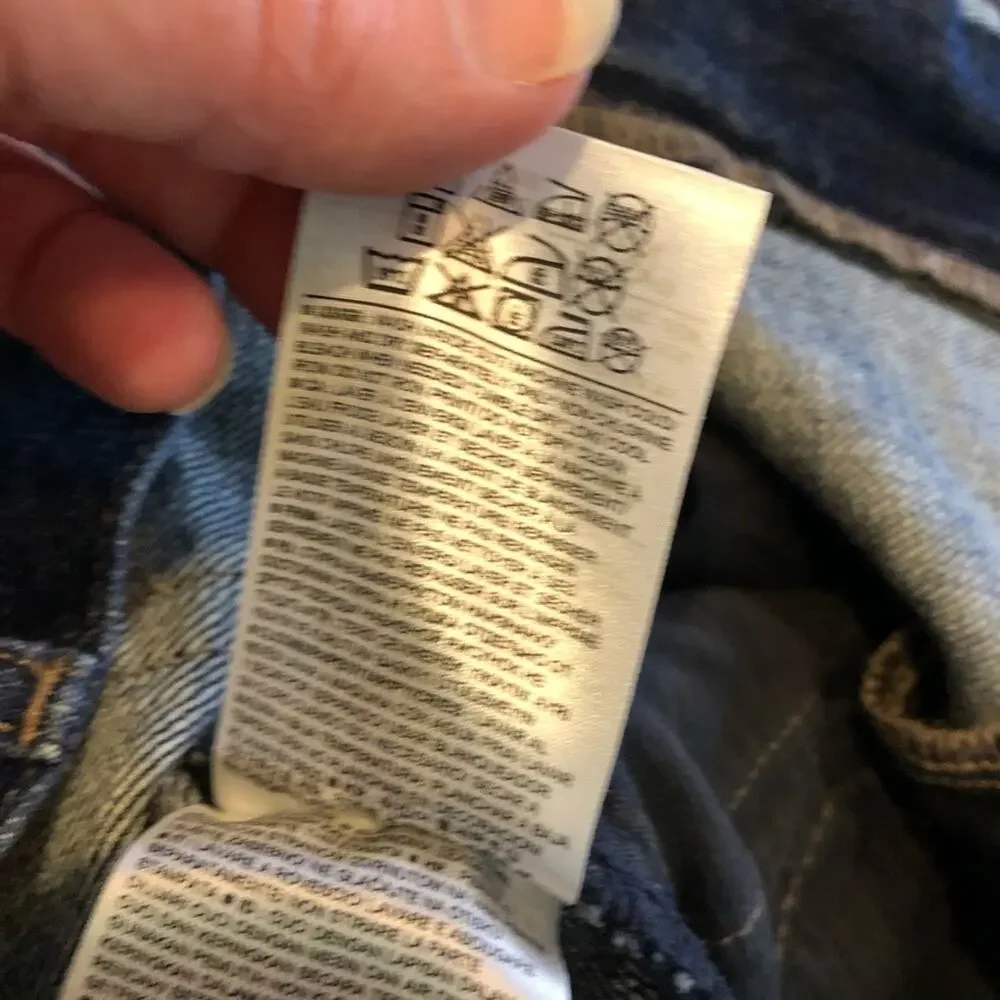 Gap boyfriend jean shorts size 12 or 31R